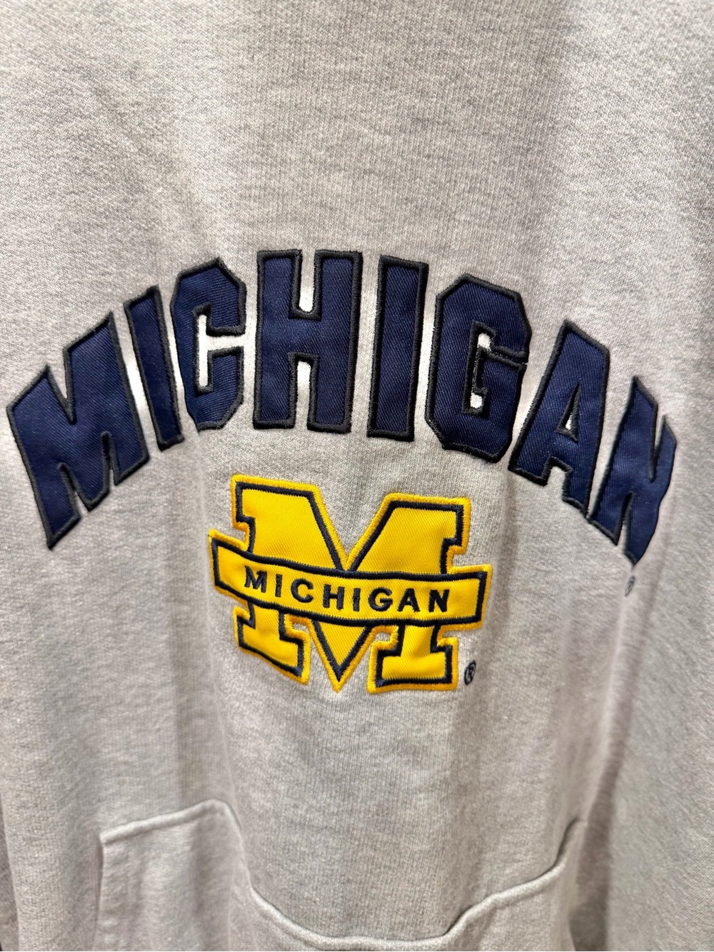 VINTAGE Michigan Wolverines Big Ball Sports Pullover Sweatshirt - Picture 3 of 5
